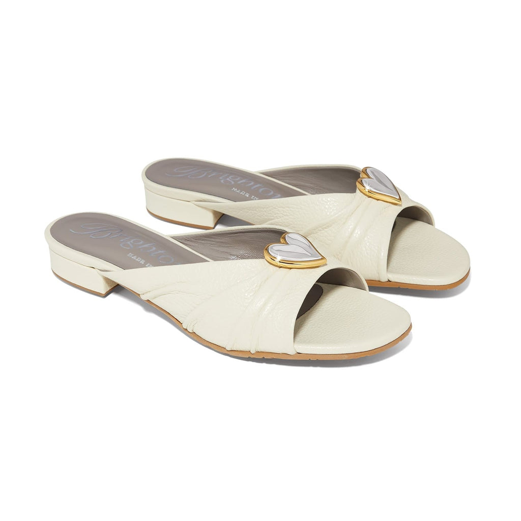Naive Flat Sandals